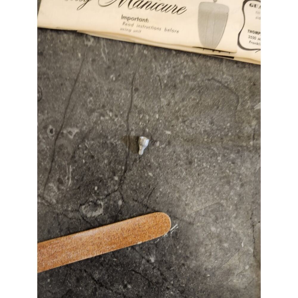 Lady Manicure Set by Thompson‎ Designs Battery Operat Pink Case Untested Vintage - Picture 6 of 13